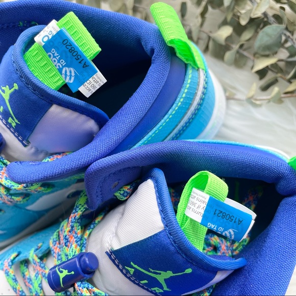 Nike Air Jordan 1 Mid SE Sprite Blue Women’s 6.5 New Y5 - Picture 13 of 16